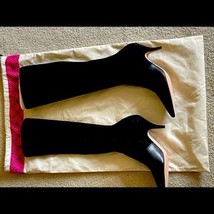 Like new Tory Burch boots.